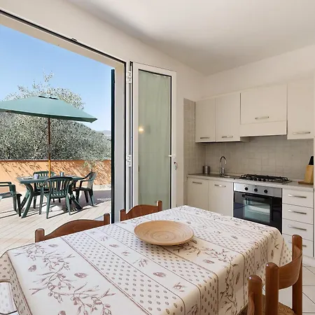 Ferla La Taggiasca Apartment Stellanello